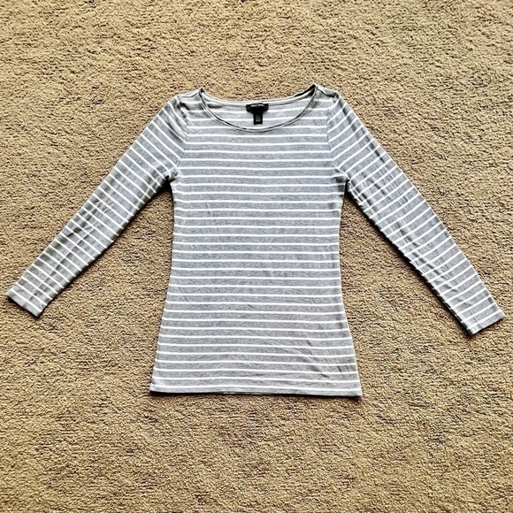 White House Black Market Ribbed Gray & White Steiped Top with bling trim - Picture 14 of 15